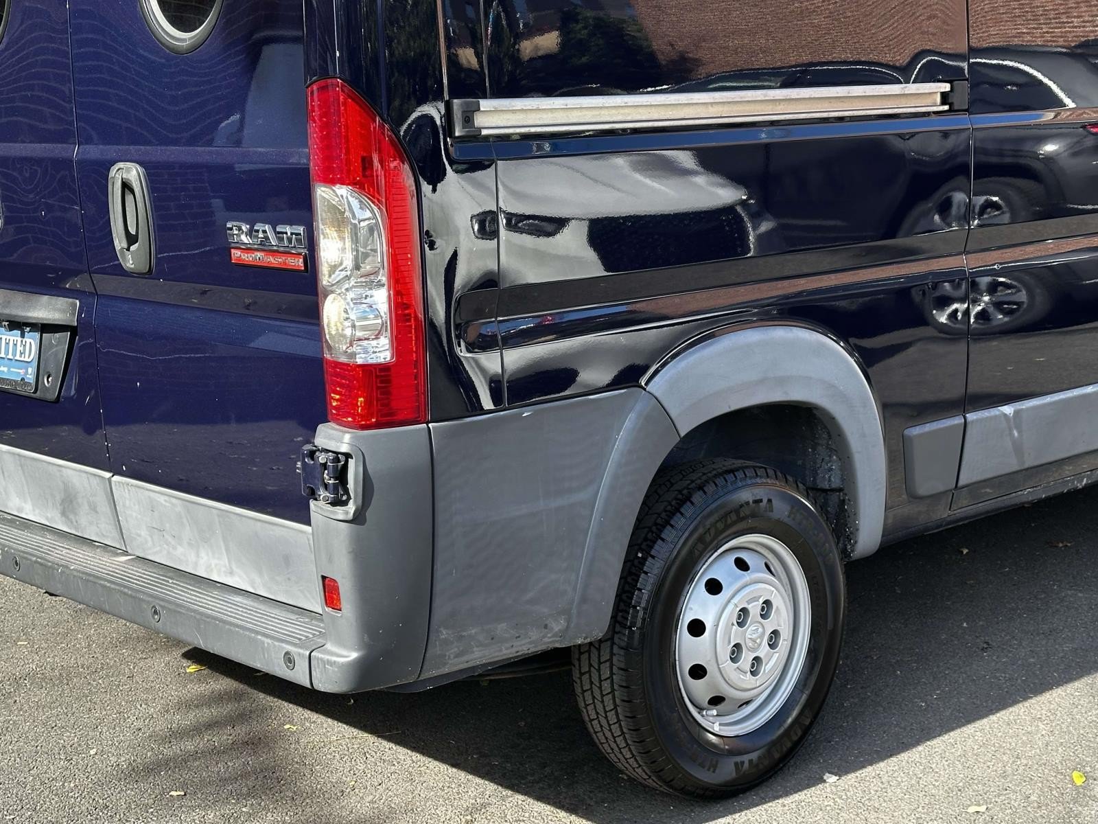 Used 2018 RAM ProMaster 2500 FWD image 11