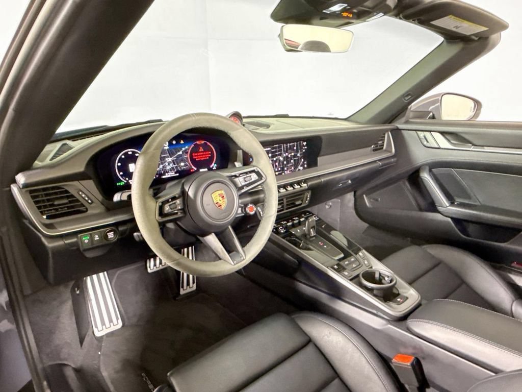 Certified 2025 Porsche 911 Carrera RWD image 11
