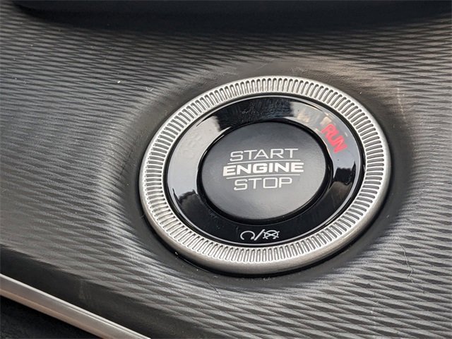 New 2025 Jeep Grand Cherokee Altitude image 29