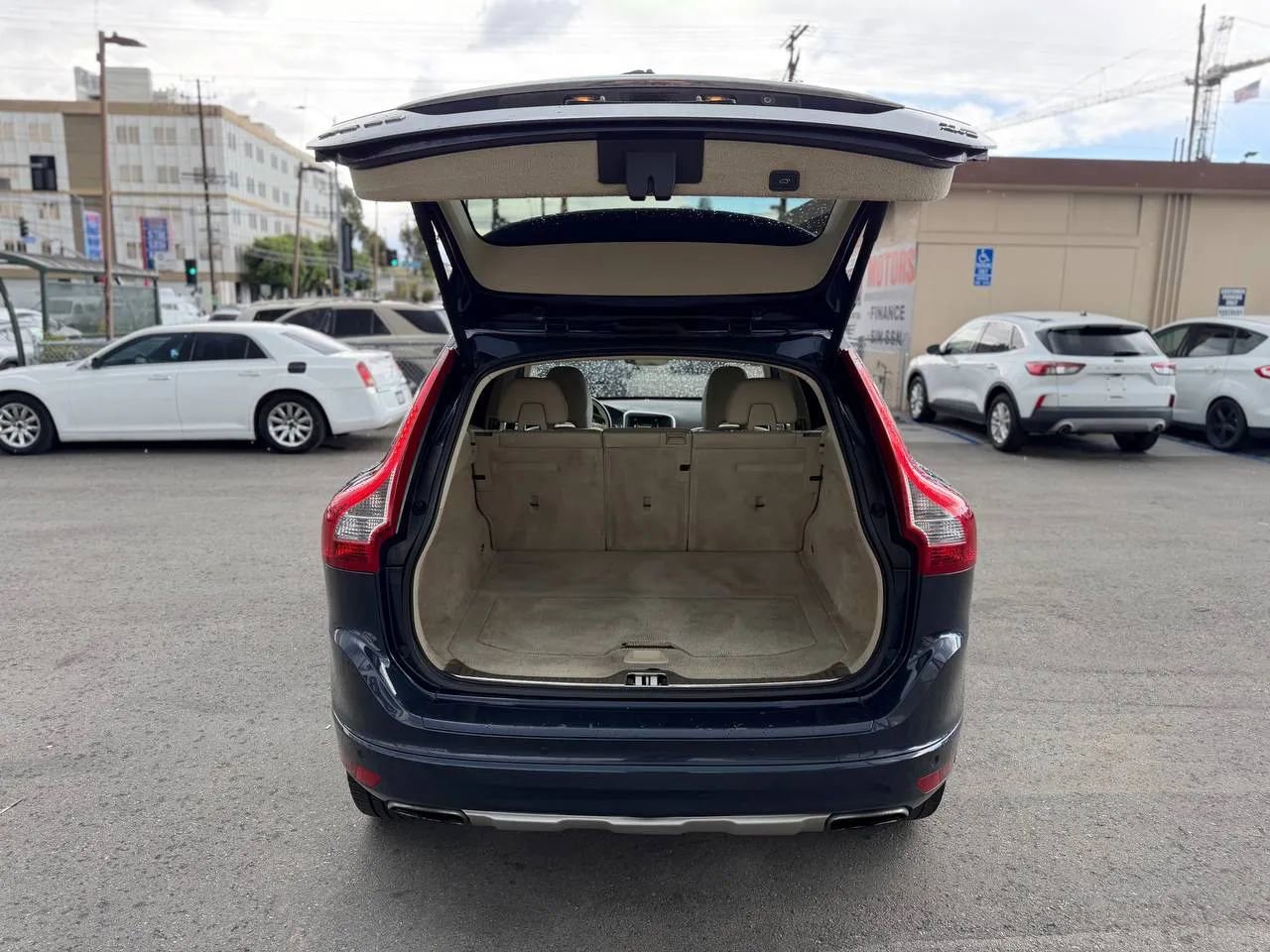Used 2015 Volvo XC60 T5 AWD/4WD image 27