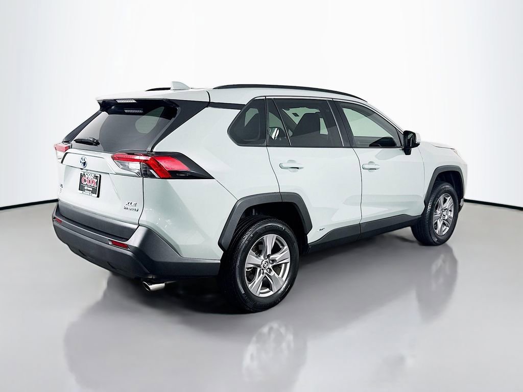Used 2023 Toyota RAV4 XLE image 5