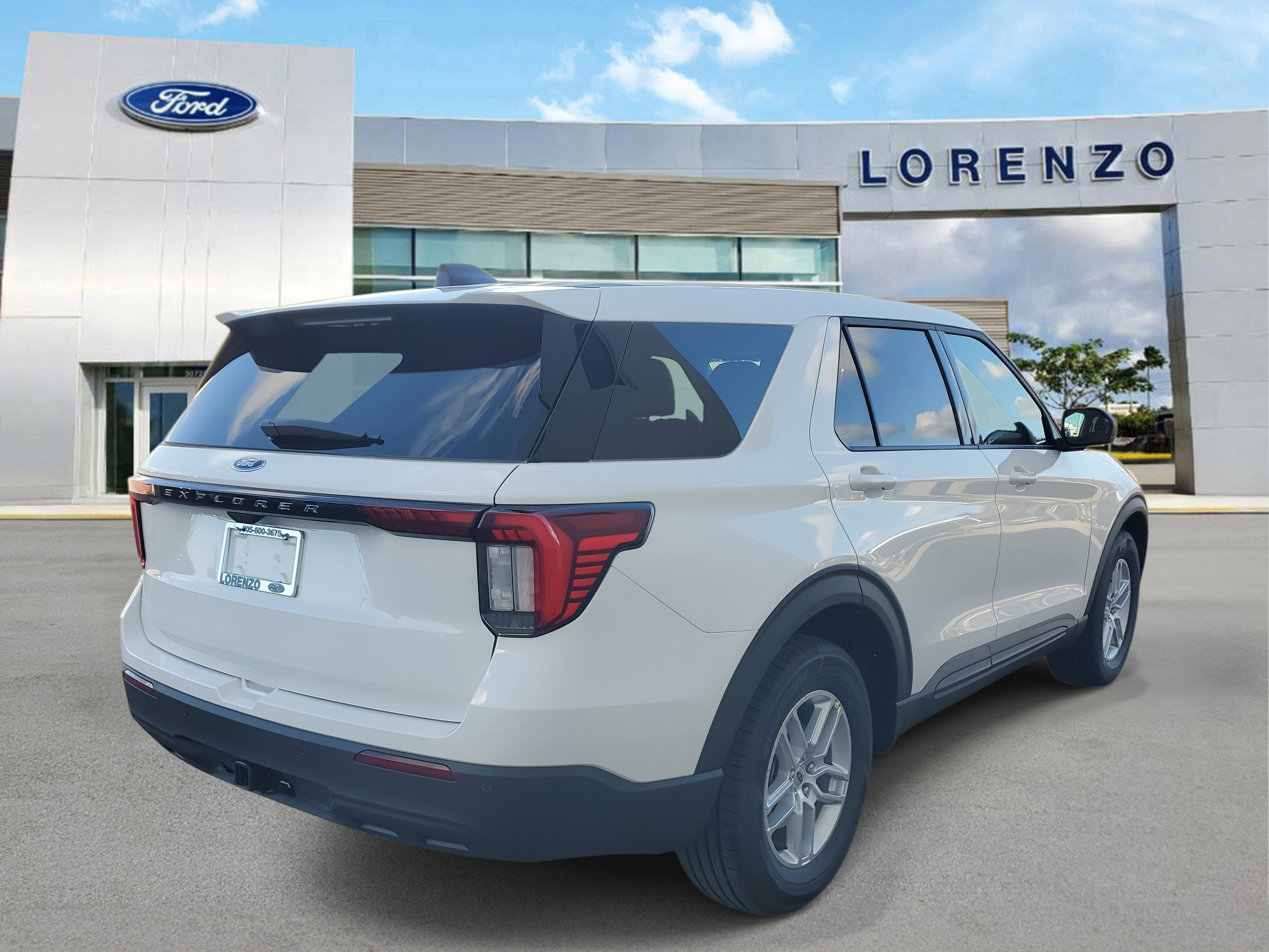 New 2026 Ford Explorer Active image 4