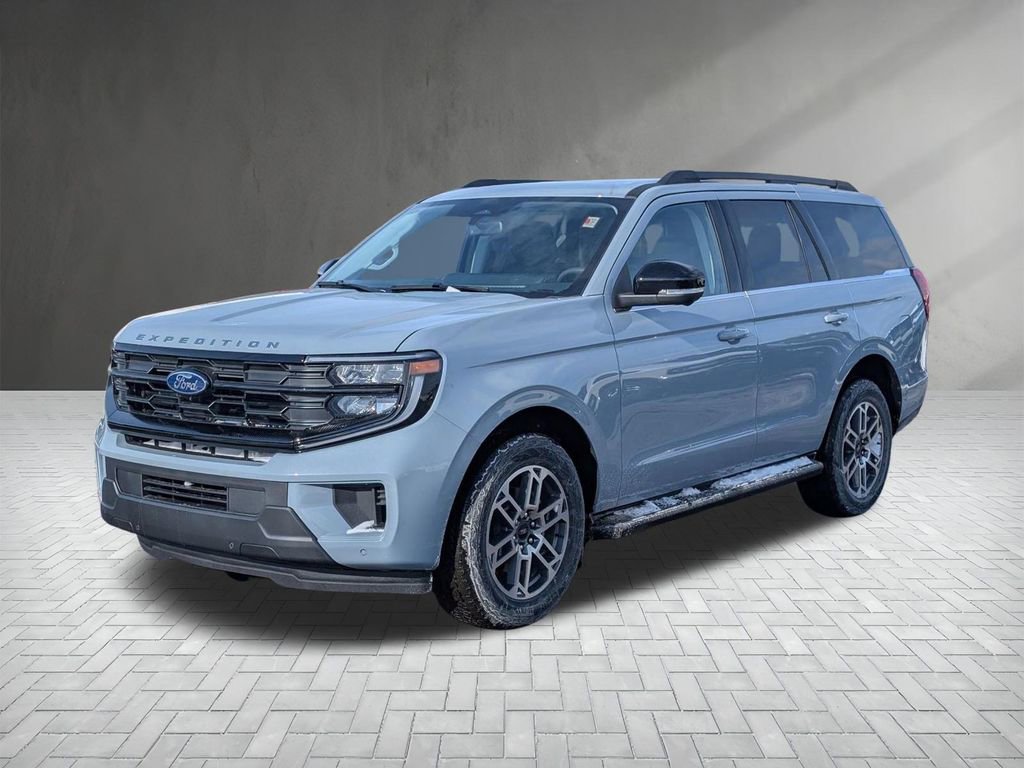 New 2025 Ford Expedition Active image 2