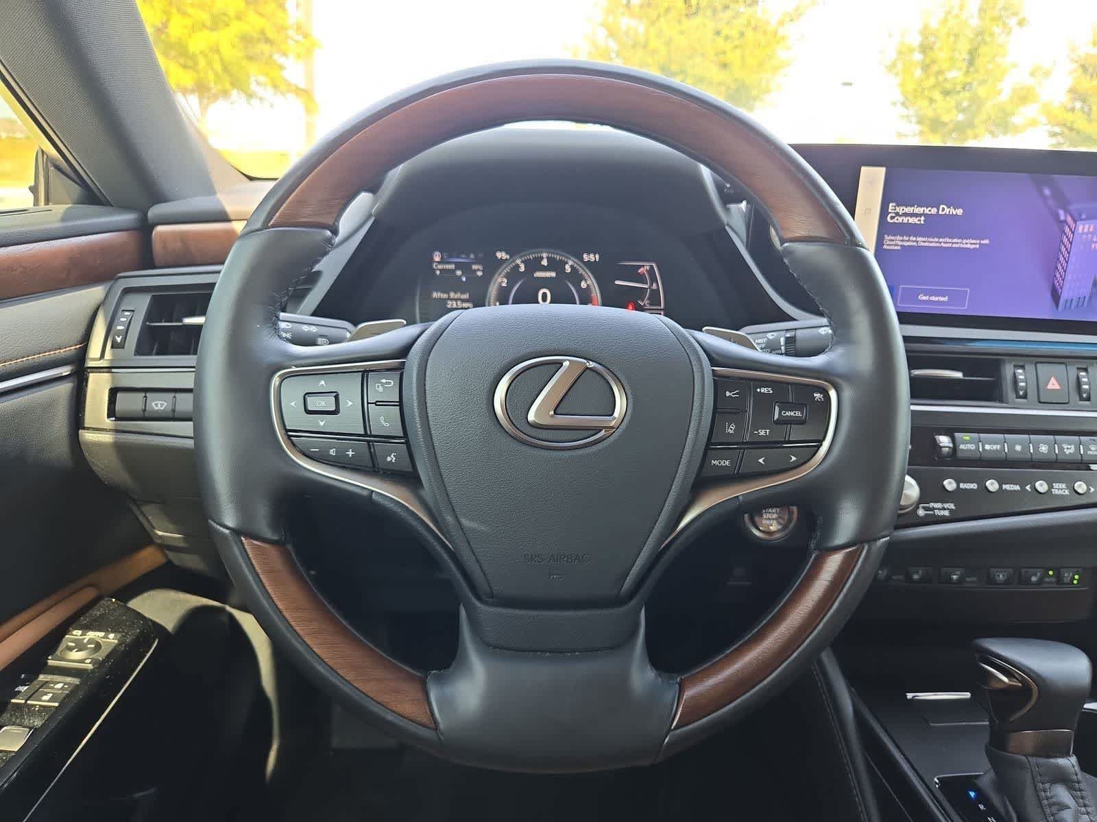 Used 2024 Lexus ES 350 w/ Technology Package FWD image 19