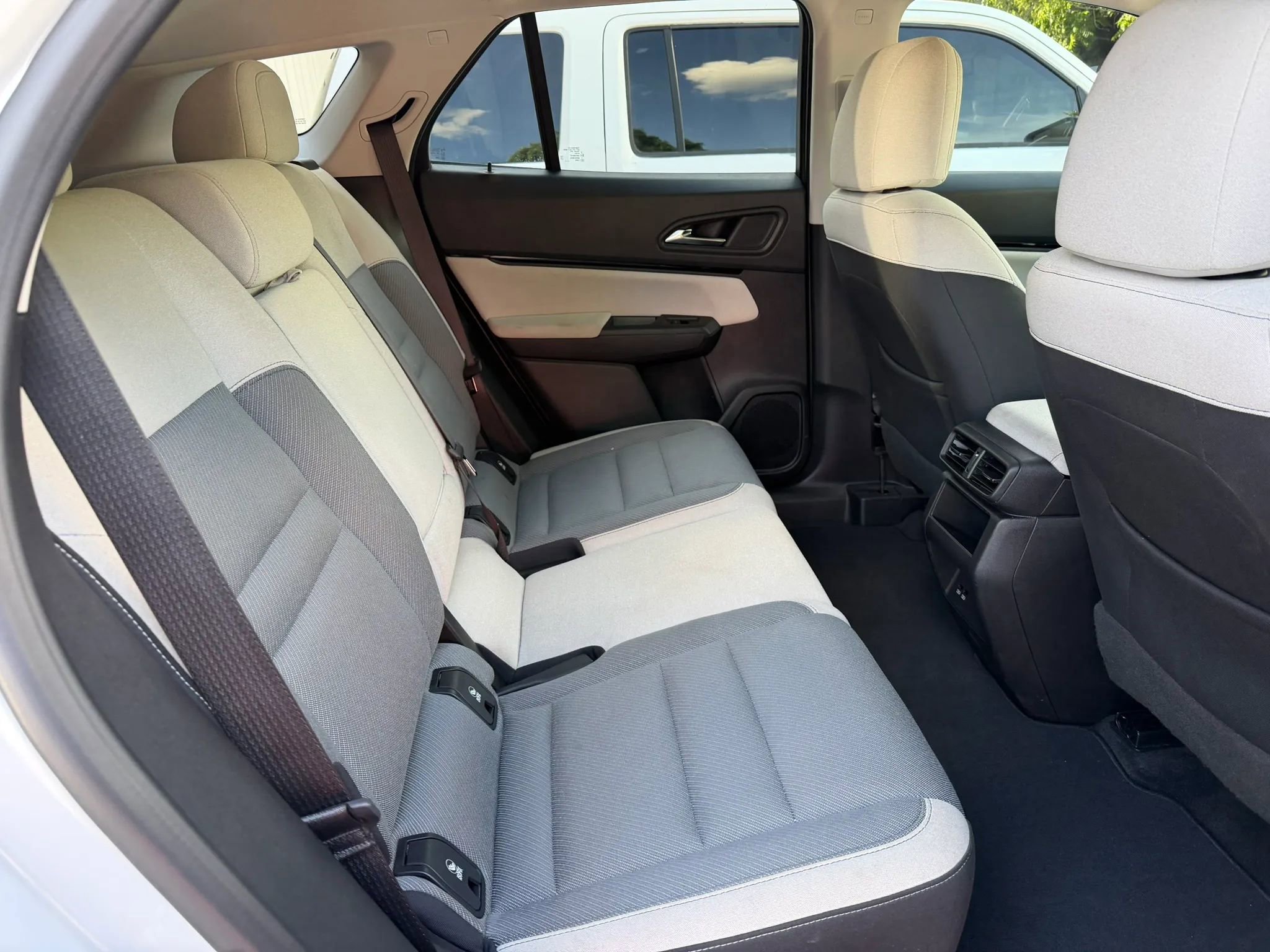 Used 2024 Honda Prologue EX image 18