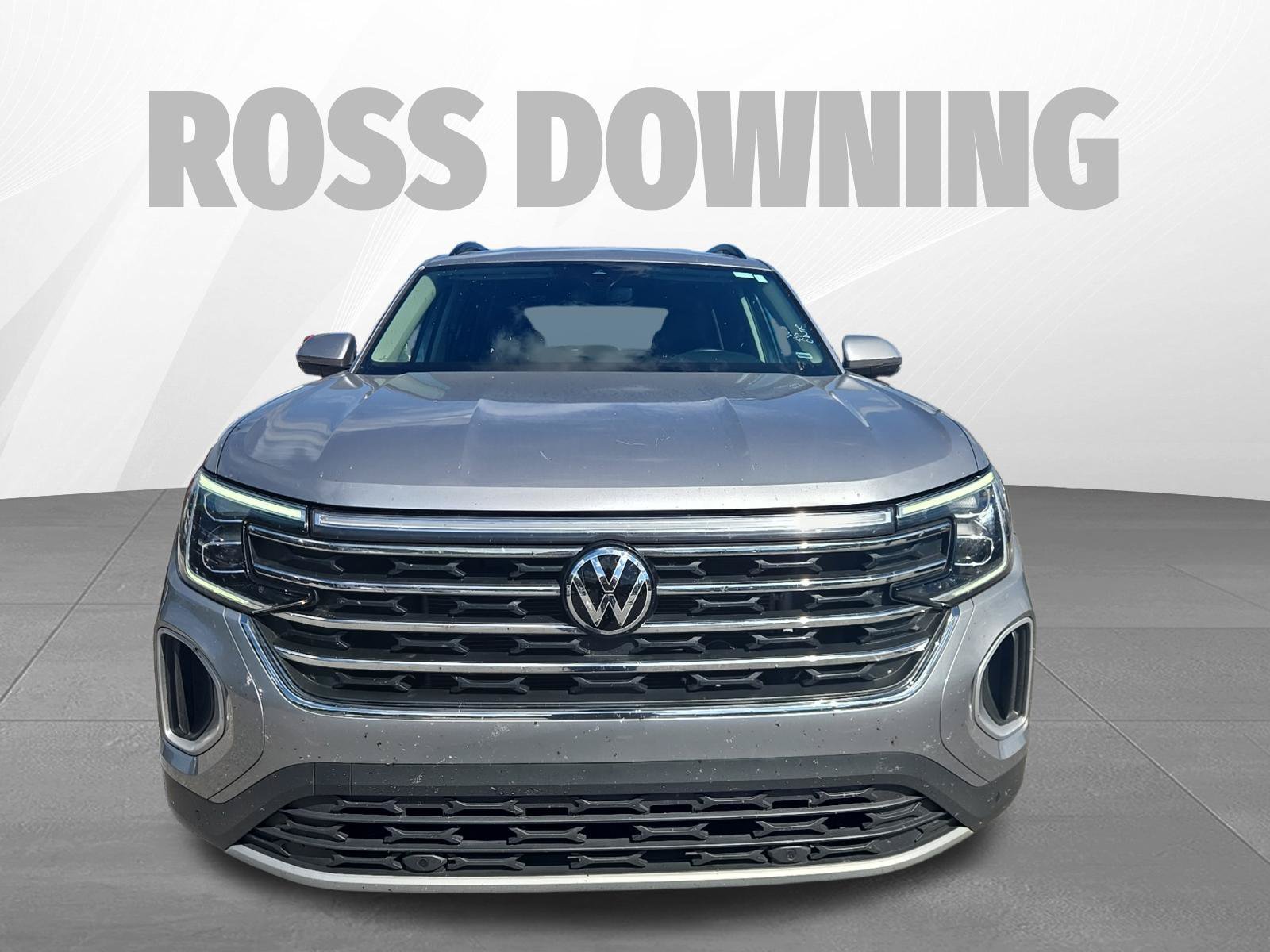 Used 2025 Volkswagen Atlas SE FWD image 2