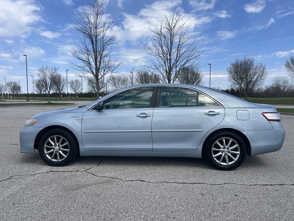 Used 2010 Toyota Camry Hybrid image 2