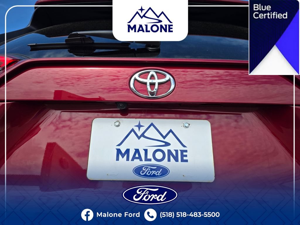 Used 2023 Toyota RAV4 XLE w/ XLE Grade Weather Package AWD/4WD image 17