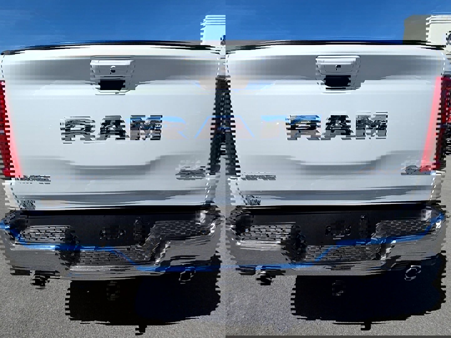 New 2026 RAM 1500 Limited w/ Trailer Tow Group AWD/4WD image 5