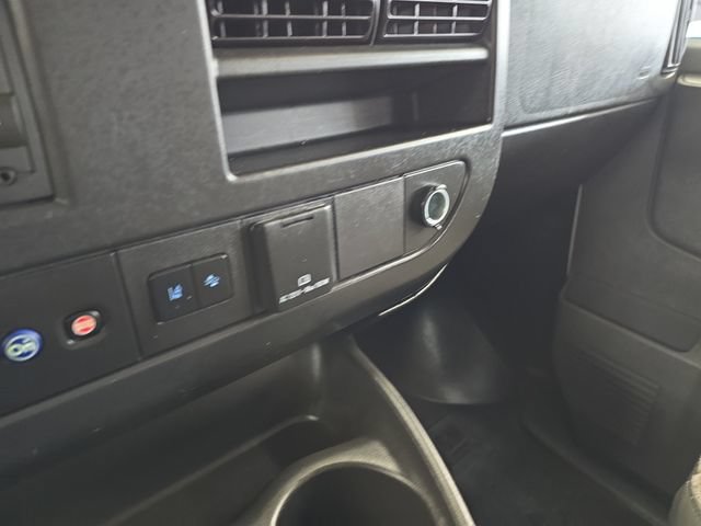 Certified 2025 GMC Savana 3500 LT w/ LT Preferred Equipment Group RWD image 26