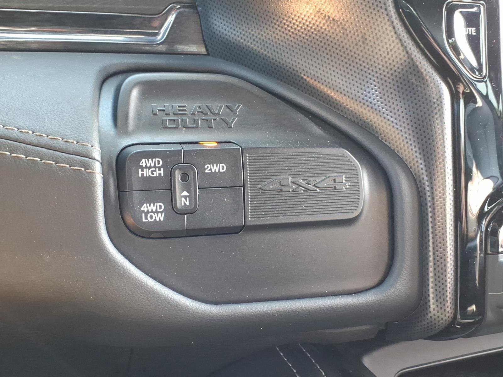 Used 2022 RAM 3500 Limited AWD/4WD image 28