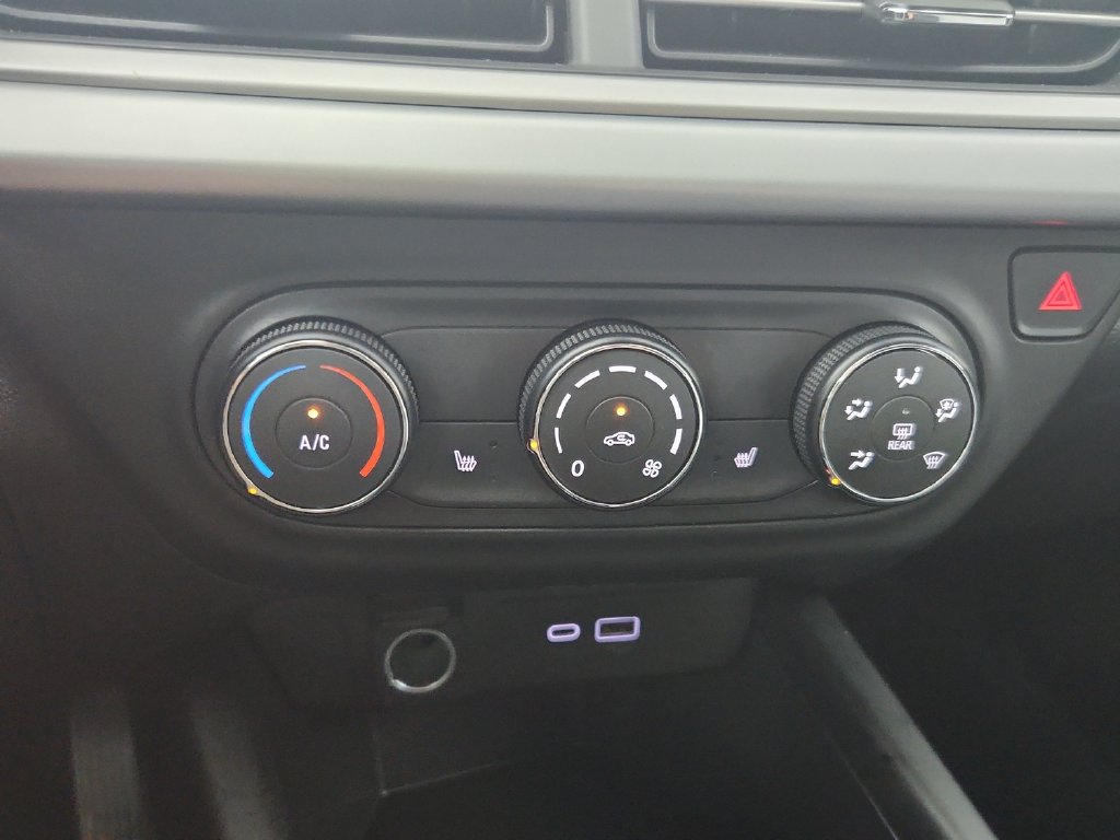 Used 2026 Chevrolet Trax LS w/ LS Convenience Package FWD image 28