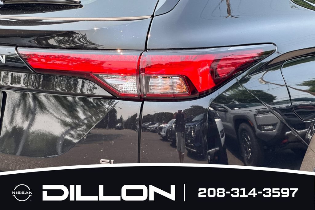 New 2026 Nissan Rogue SL AWD/4WD image 30