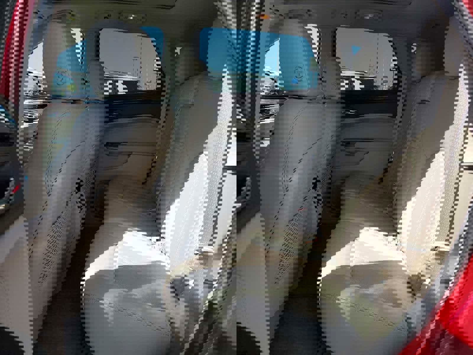 Used 2014 Cadillac SRX Luxury image 13