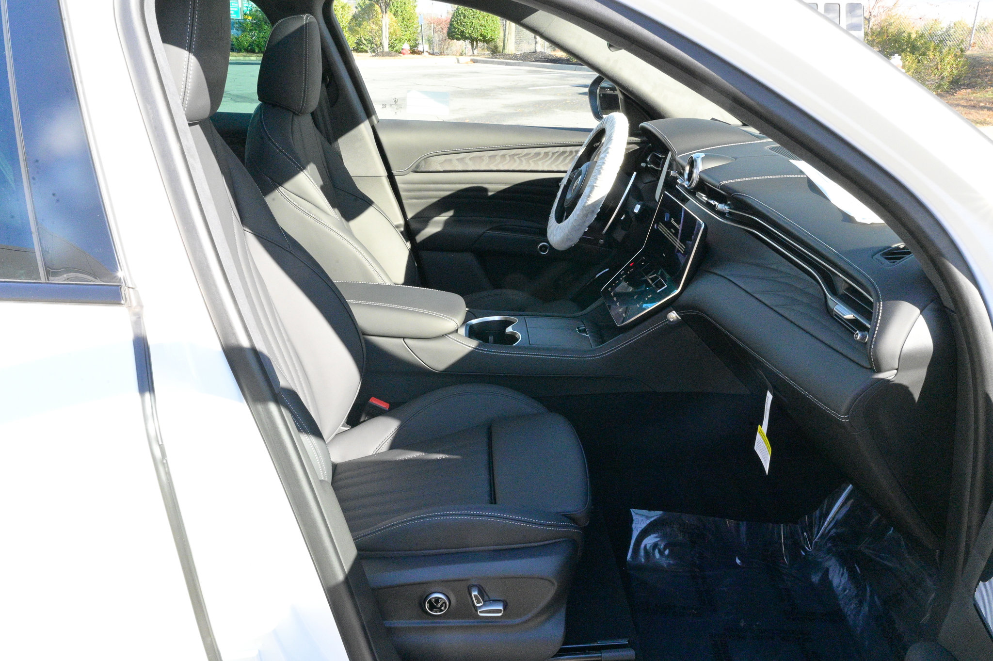 New 2025 Maserati Grecale Modena image 54