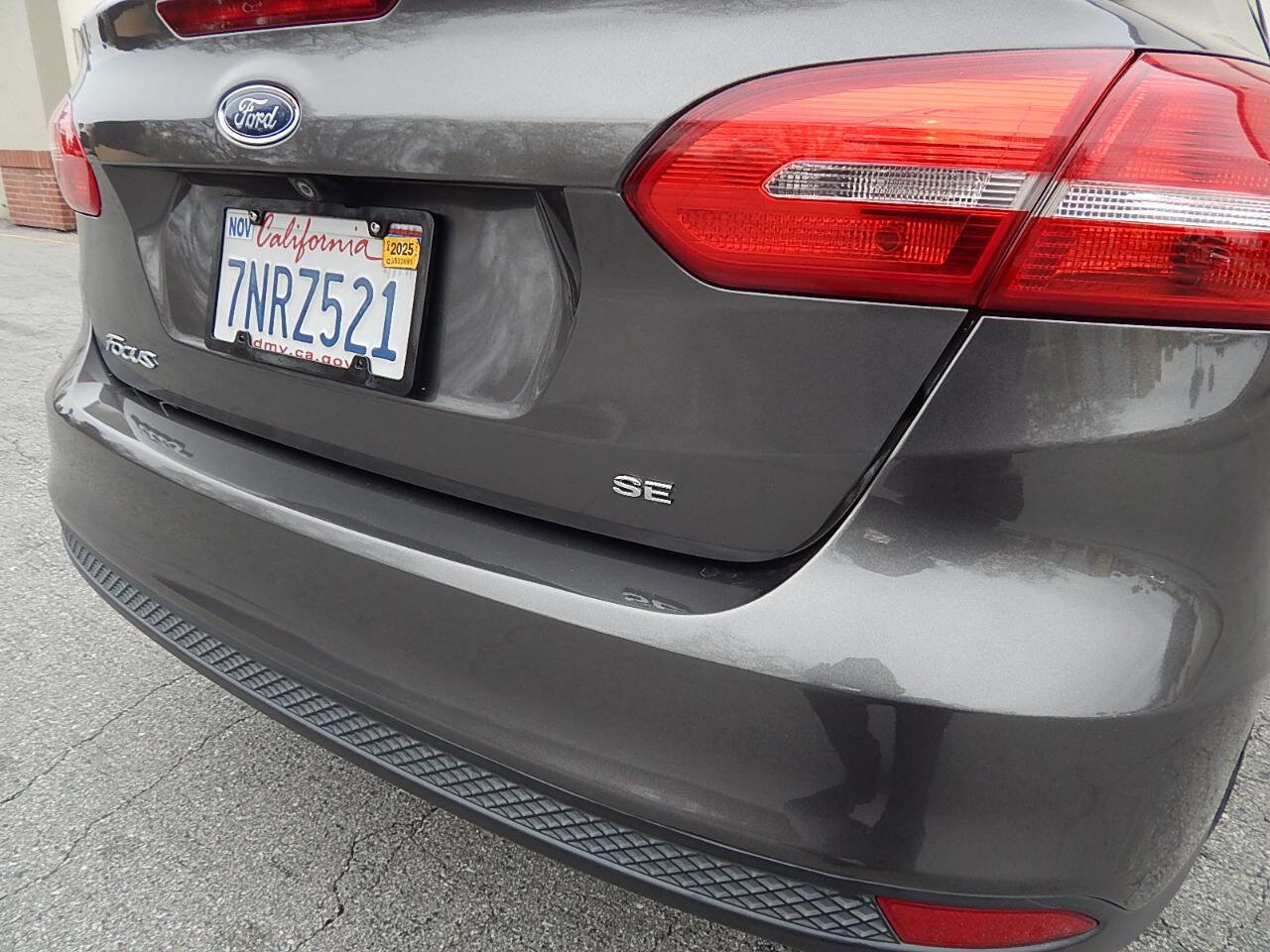 Used 2015 Ford Focus SE image 11