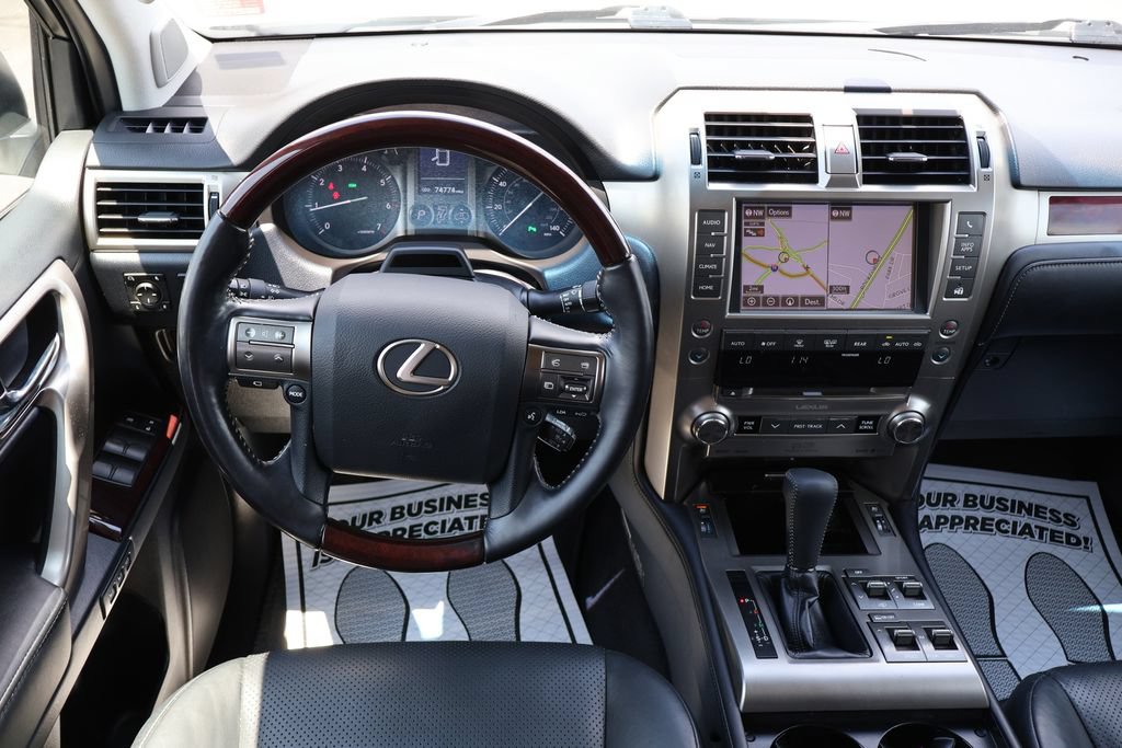 Used 2018 Lexus GX 460 Luxury AWD/4WD image 6