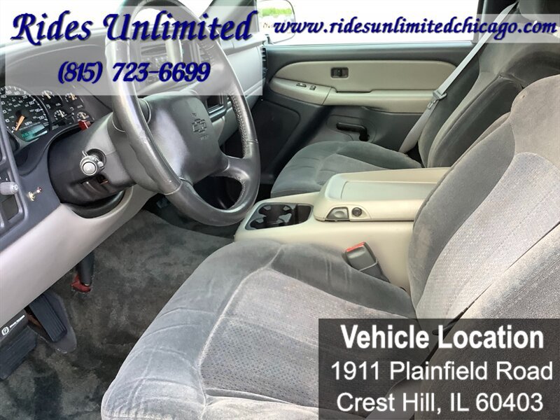 Used 2001 Chevrolet Tahoe LS w/ LS Preferred Equipment Group AWD/4WD image 25