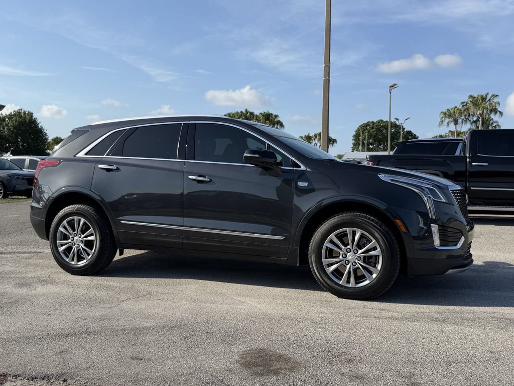 Used 2022 Cadillac XT5 Premium Luxury FWD image 2