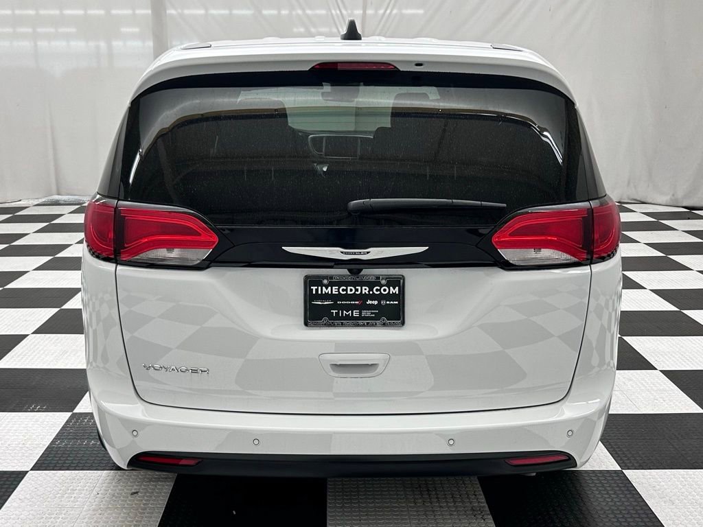 New 2026 Chrysler Voyager LX FWD image 6
