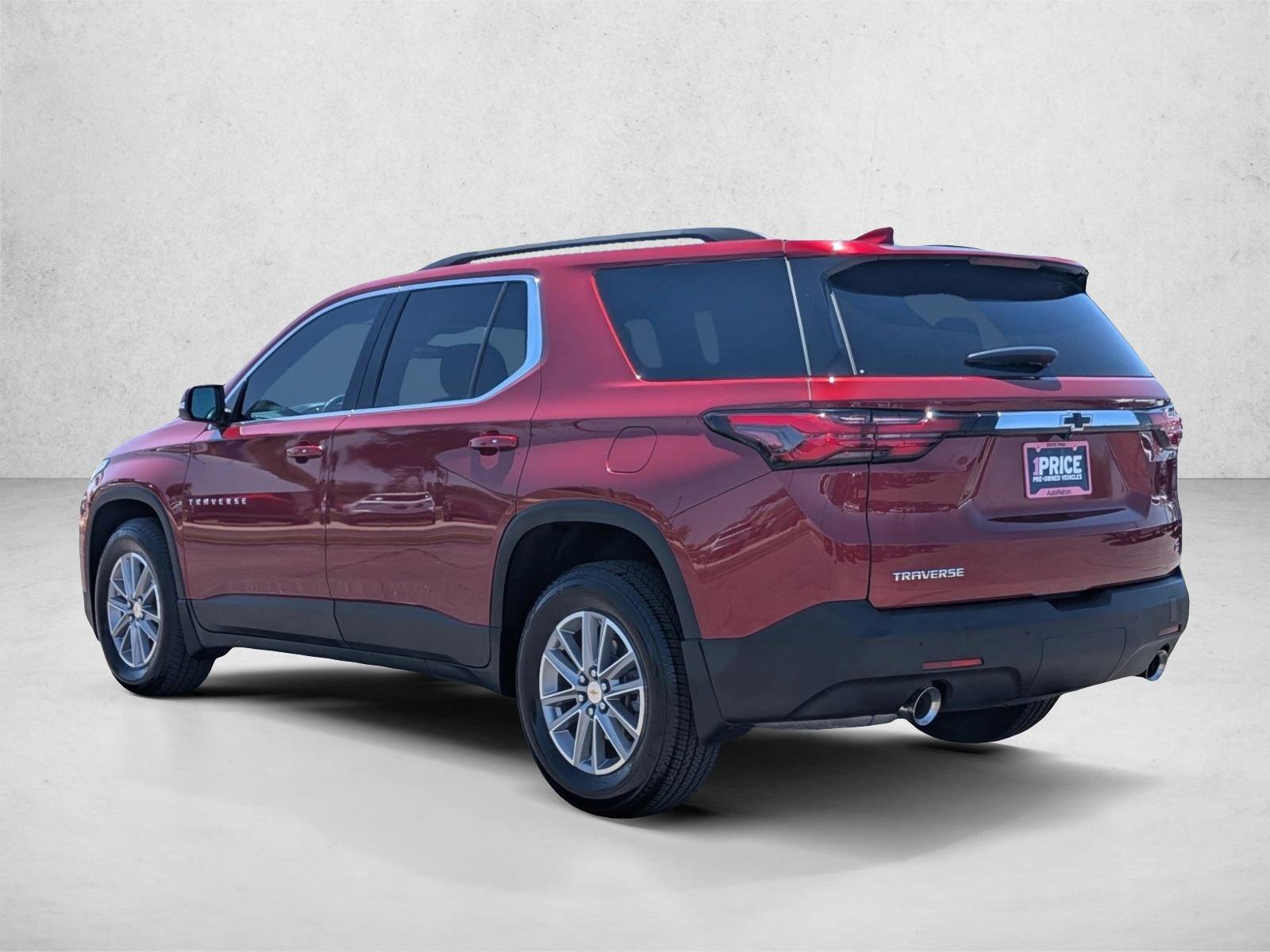 Used 2022 Chevrolet Traverse LT FWD image 8