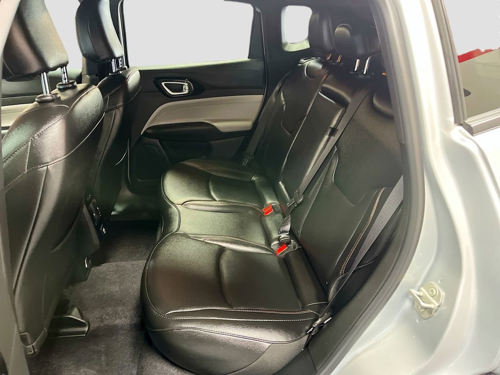Used 2024 Jeep Compass Limited image 23