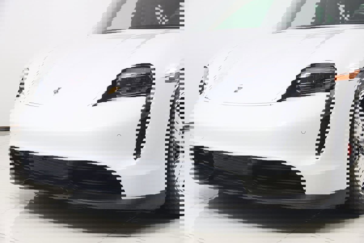 Used 2020 Porsche Taycan 4S image 70