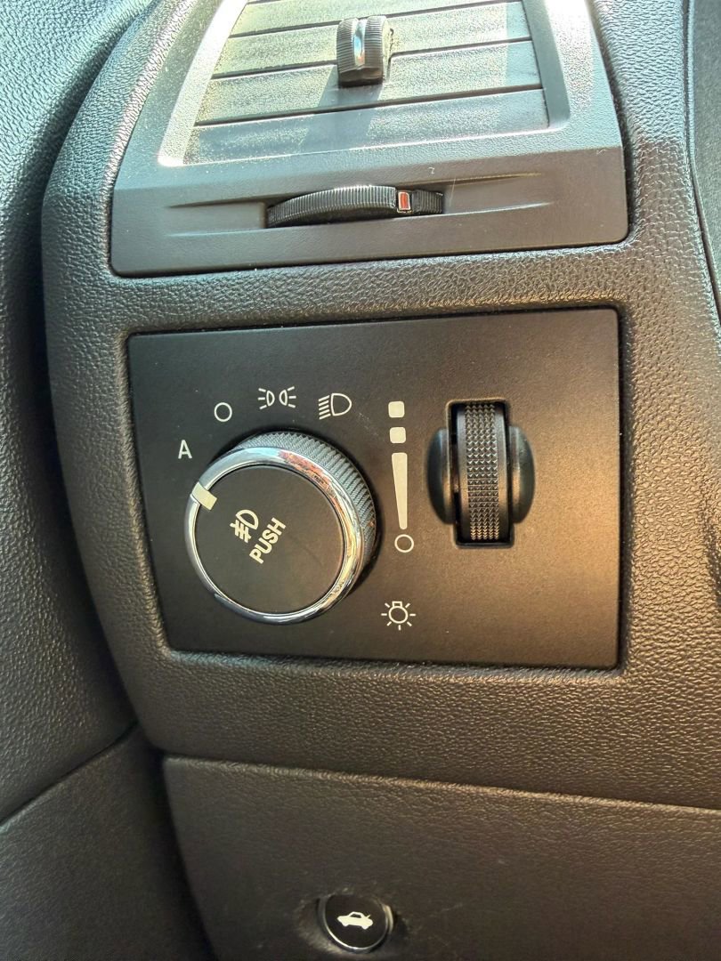Used 2013 Dodge Challenger R/T Plus image 25