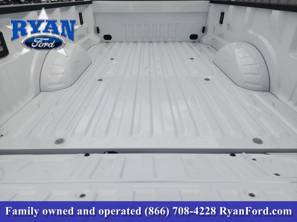 New 2026 Ford F250 Lariat image 24