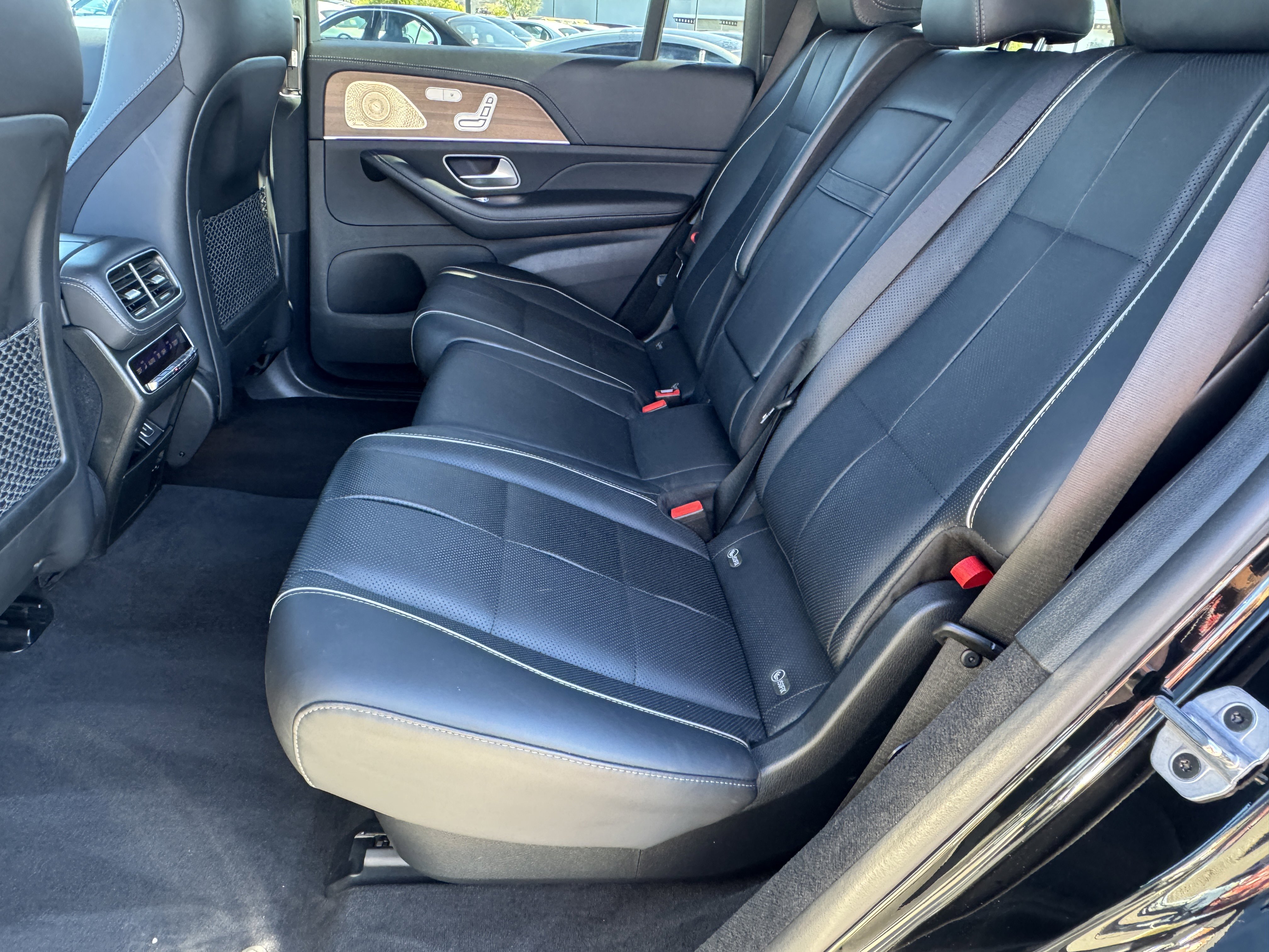 Certified 2023 Mercedes-Benz GLS 580 4MATIC image 33