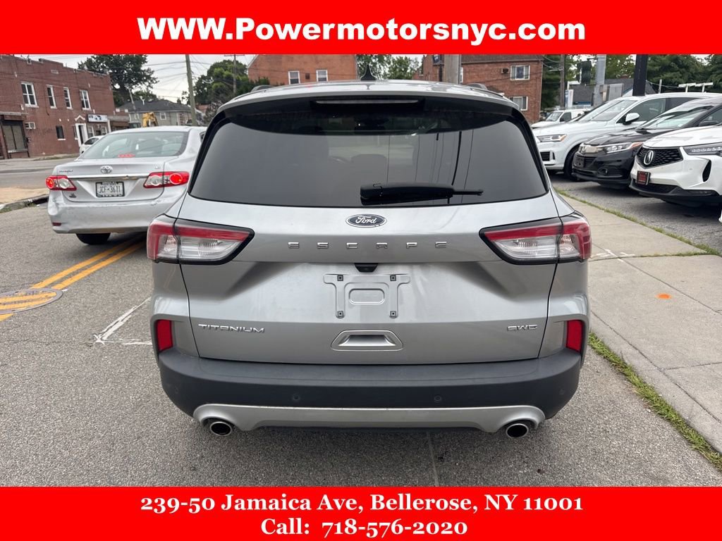 Used 2021 Ford Escape Titanium image 4