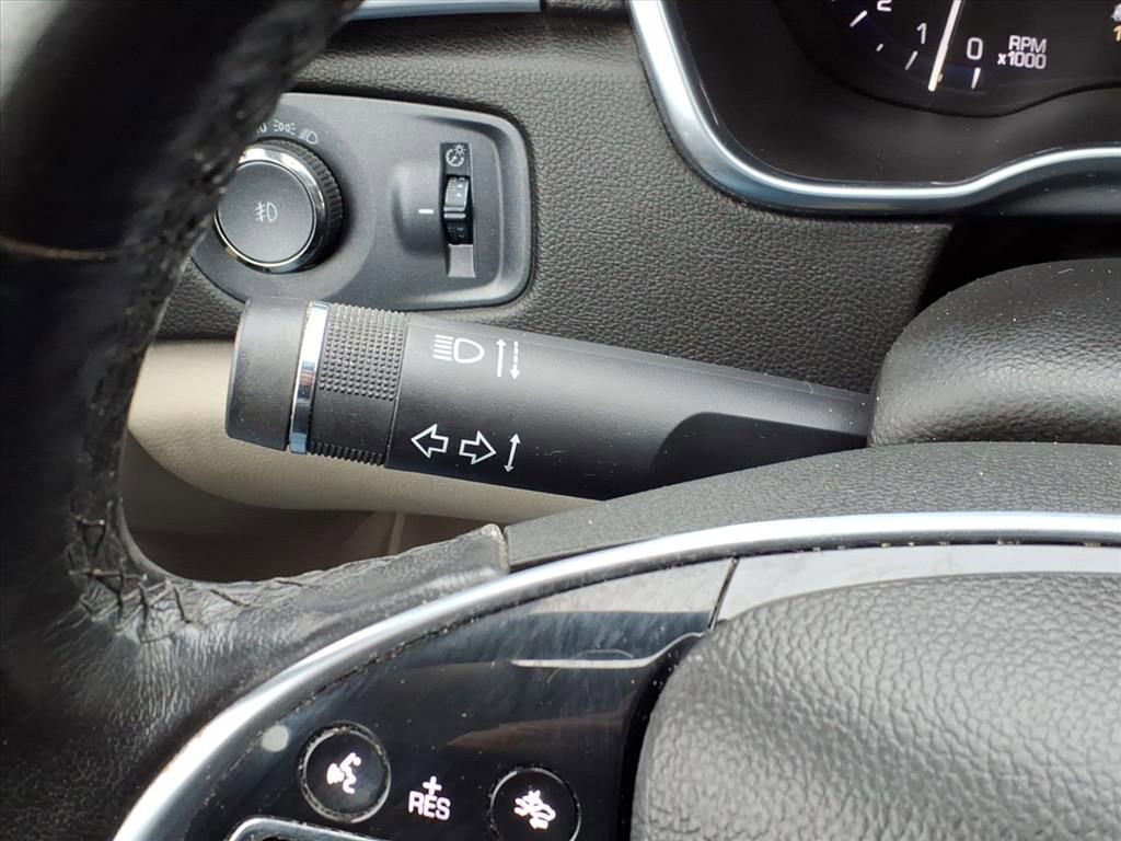 Used 2013 Cadillac SRX Premium image 21