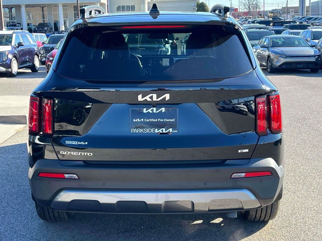 Used 2023 Kia Sorento SX Prestige image 32