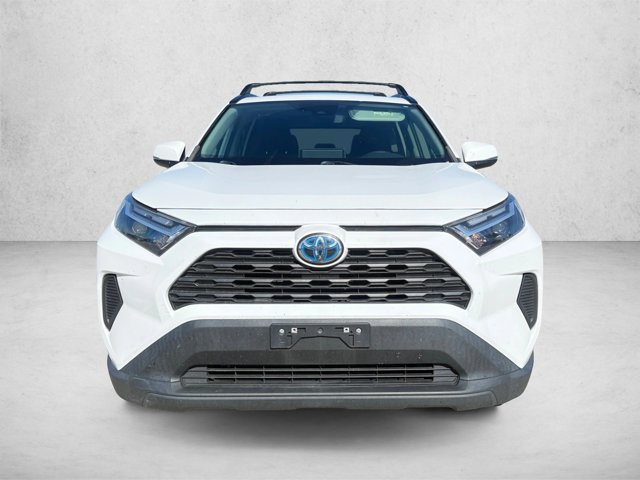 Used 2022 Toyota RAV4 XLE w/ Convenience Package AWD/4WD image 2