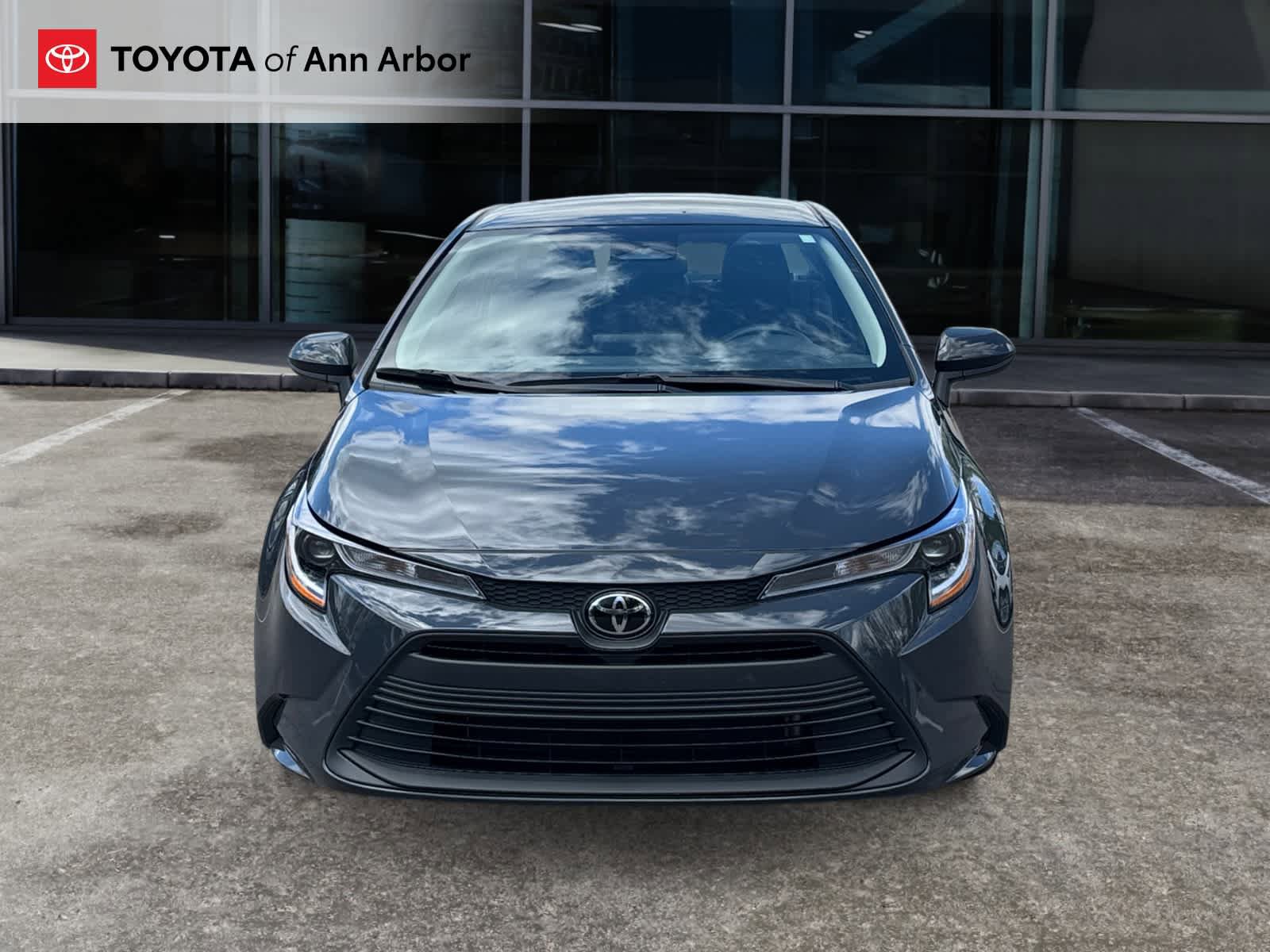 Used 2025 Toyota Corolla LE FWD image 11
