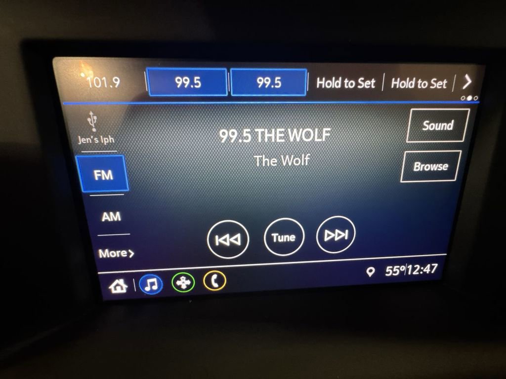 Used 2021 GMC Terrain SLE w/ Elevation Edition image 23