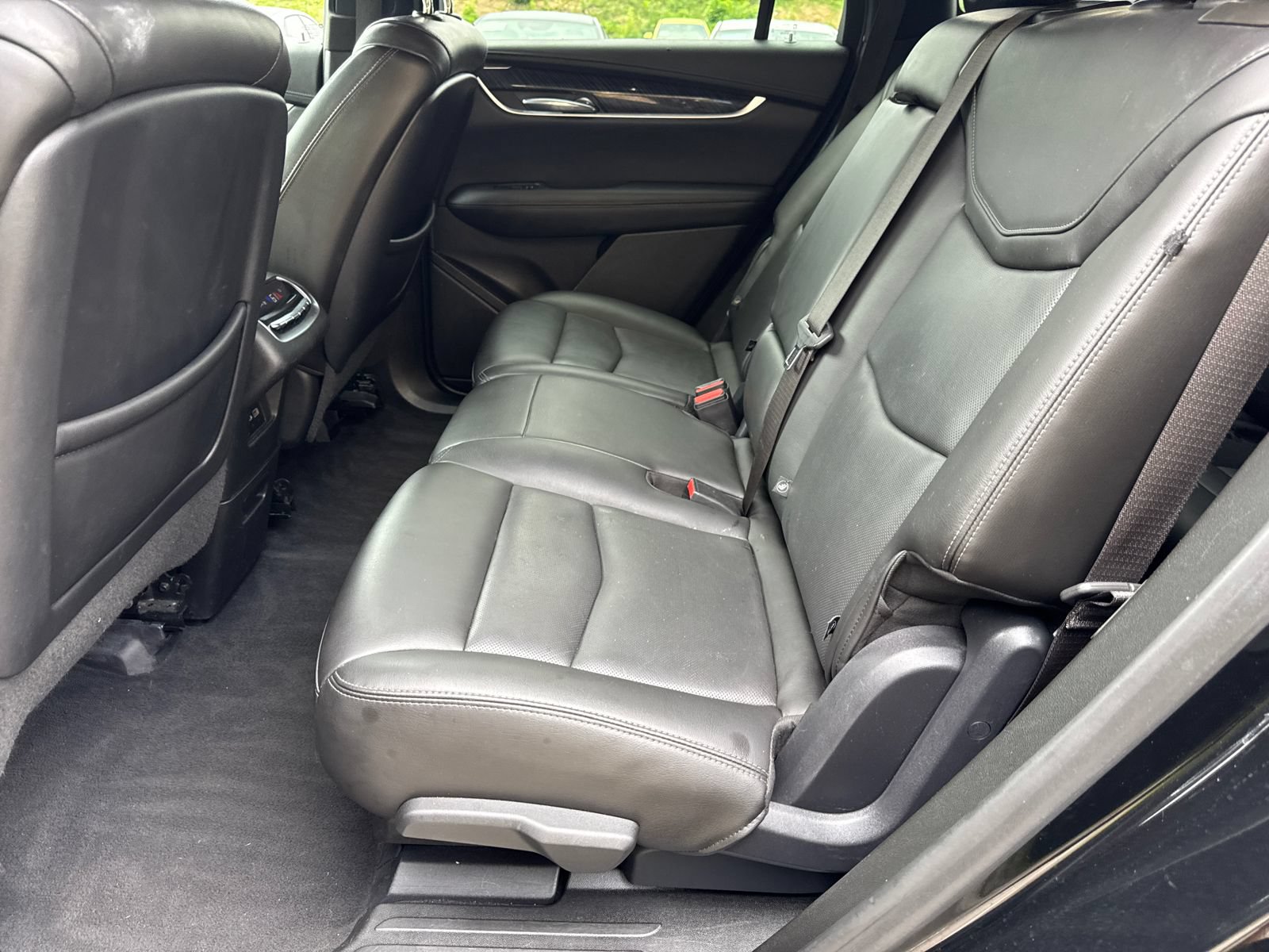 Used 2022 Cadillac XT6 Premium Luxury FWD image 21