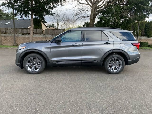 New 2026 Ford Explorer Active w/ Active Comfort Package image 2