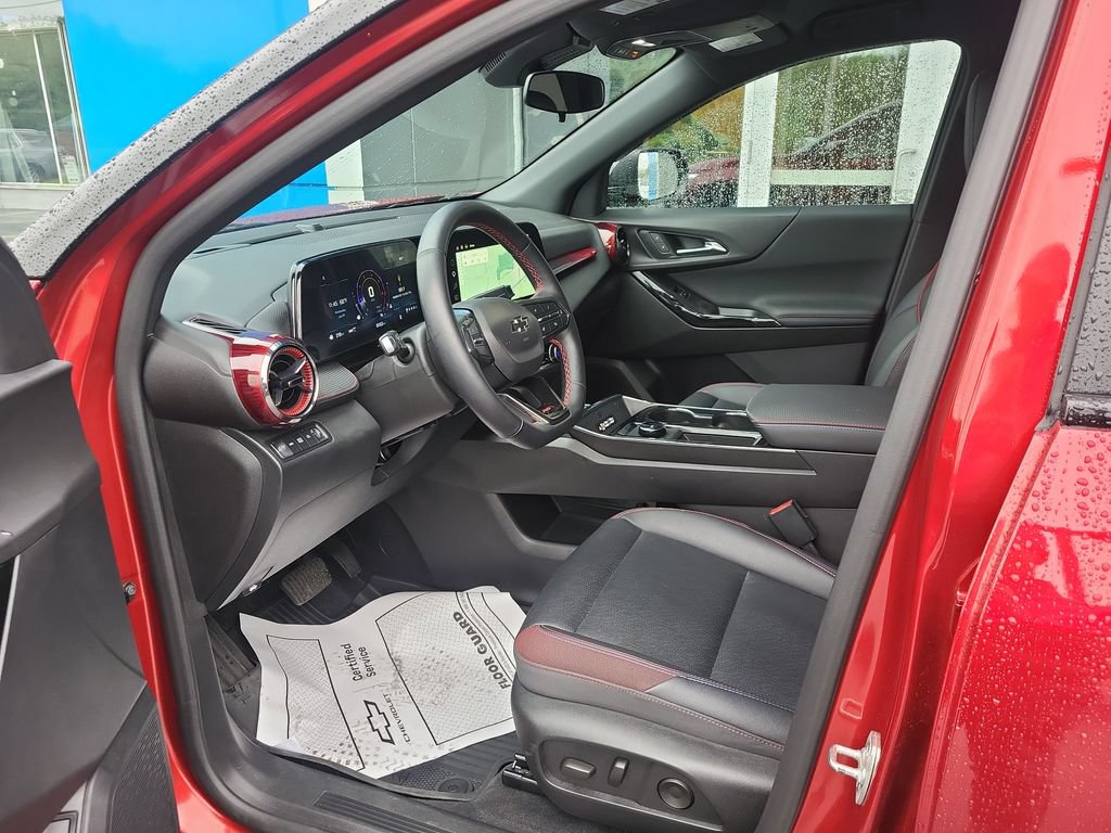 Certified 2025 Chevrolet Equinox RS AWD/4WD image 10
