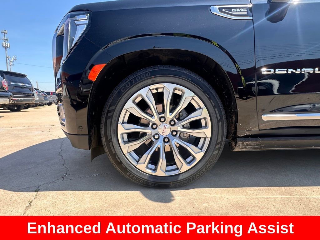 Used 2024 GMC Yukon Denali w/ Denali Reserve Package image 11