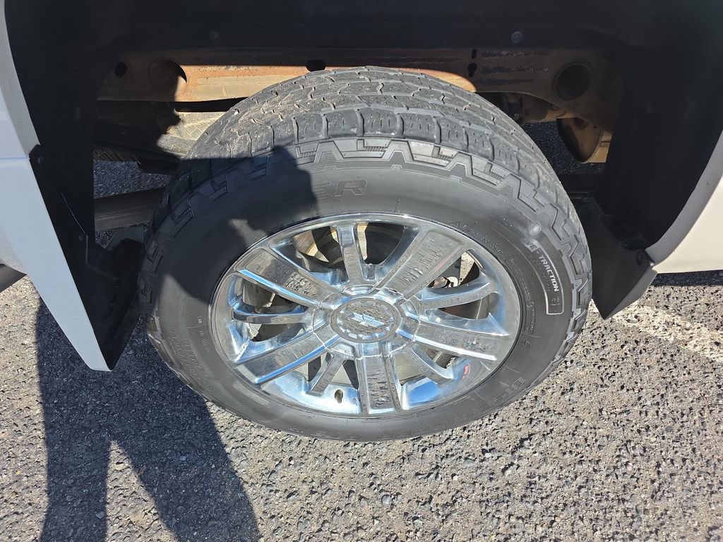 Used 2015 Chevrolet Silverado 1500 High Country w/ High Country Premium Package image 36