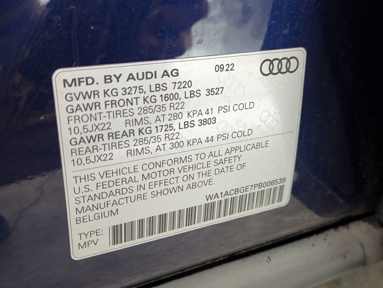 Used 2023 Audi e-tron S Premium Plus w/ Black Optic Package image 17