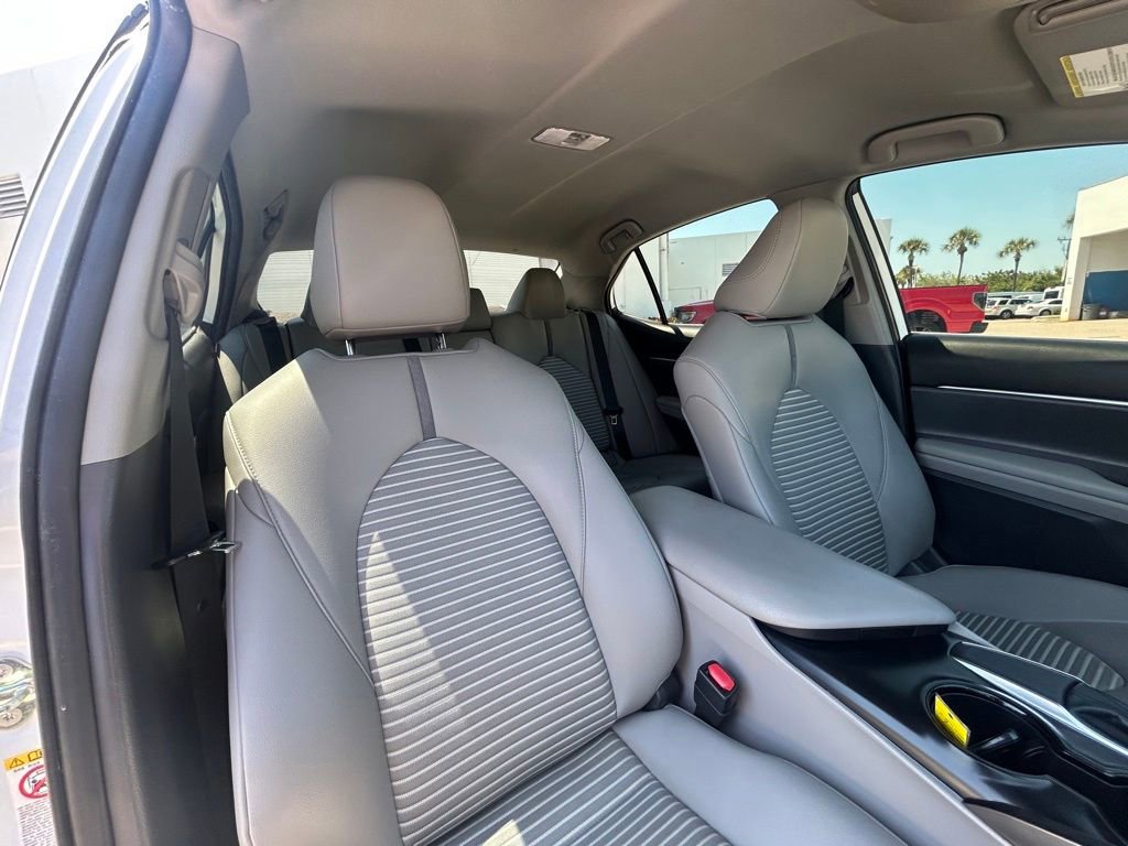 Used 2019 Toyota Camry SE w/ Convenience Package image 28