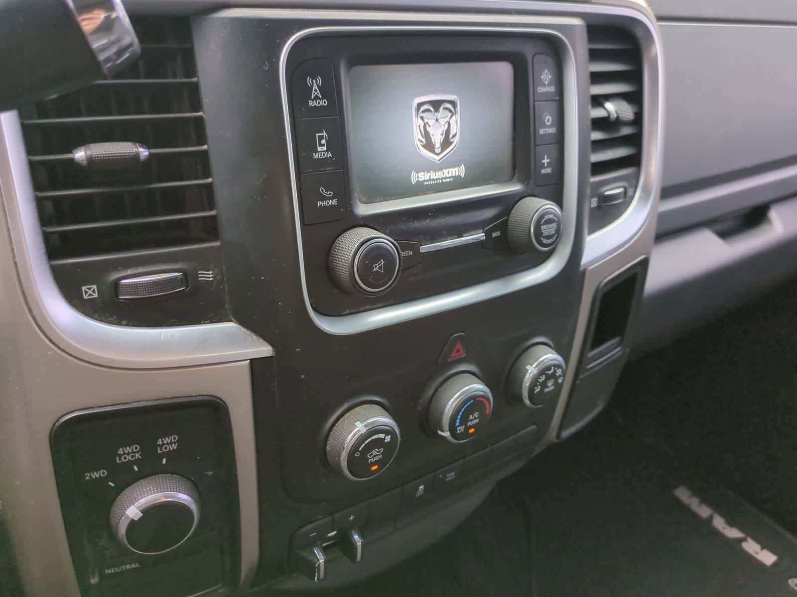 Used 2014 RAM 2500 SLT AWD/4WD image 26