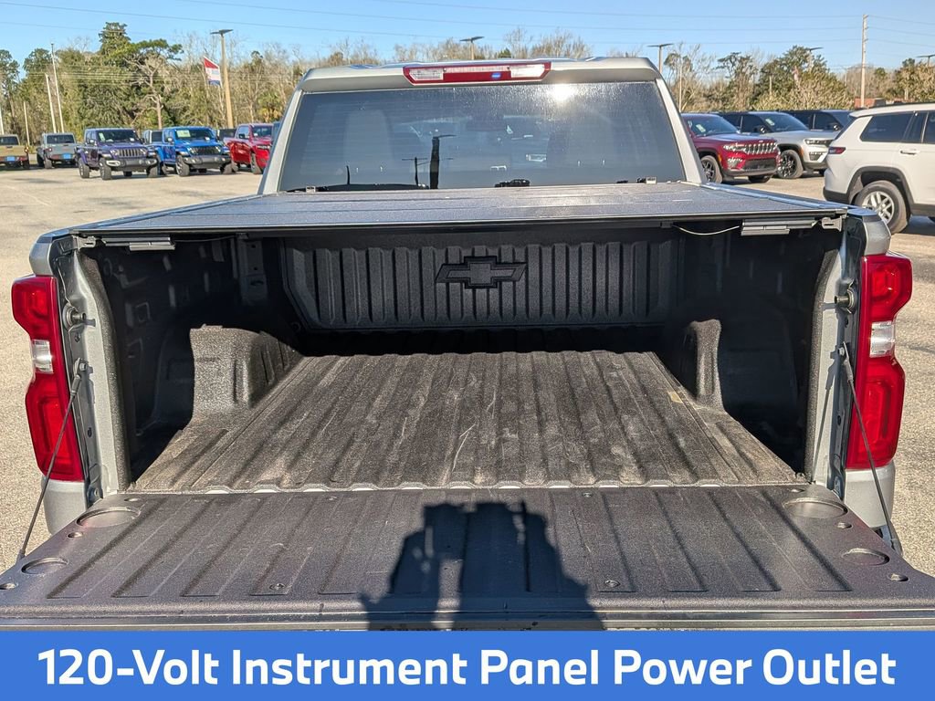 Used 2023 Chevrolet Silverado 1500 LTZ AWD/4WD image 32