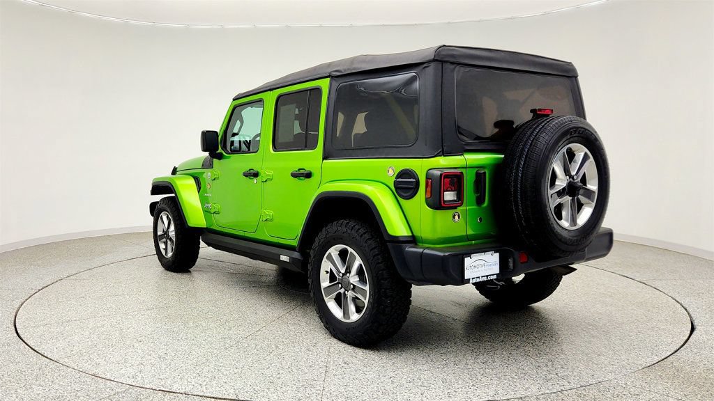 Used 2019 Jeep Wrangler Unlimited Sahara AWD/4WD image 7