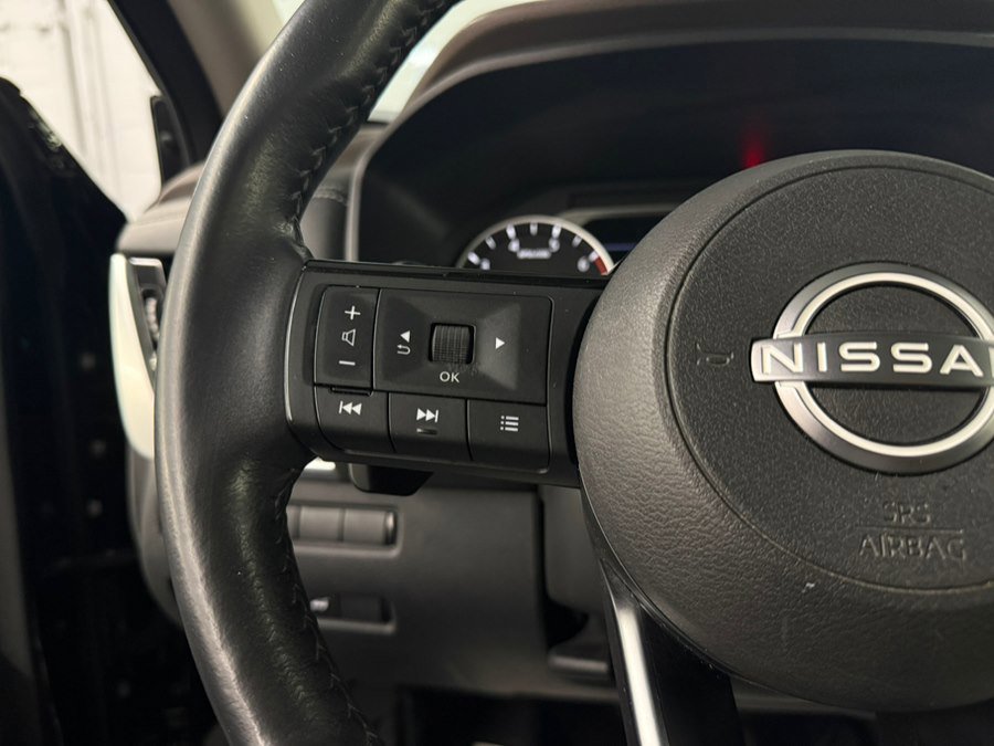 Used 2023 Nissan Rogue SV w/ SV Premium Package image 28