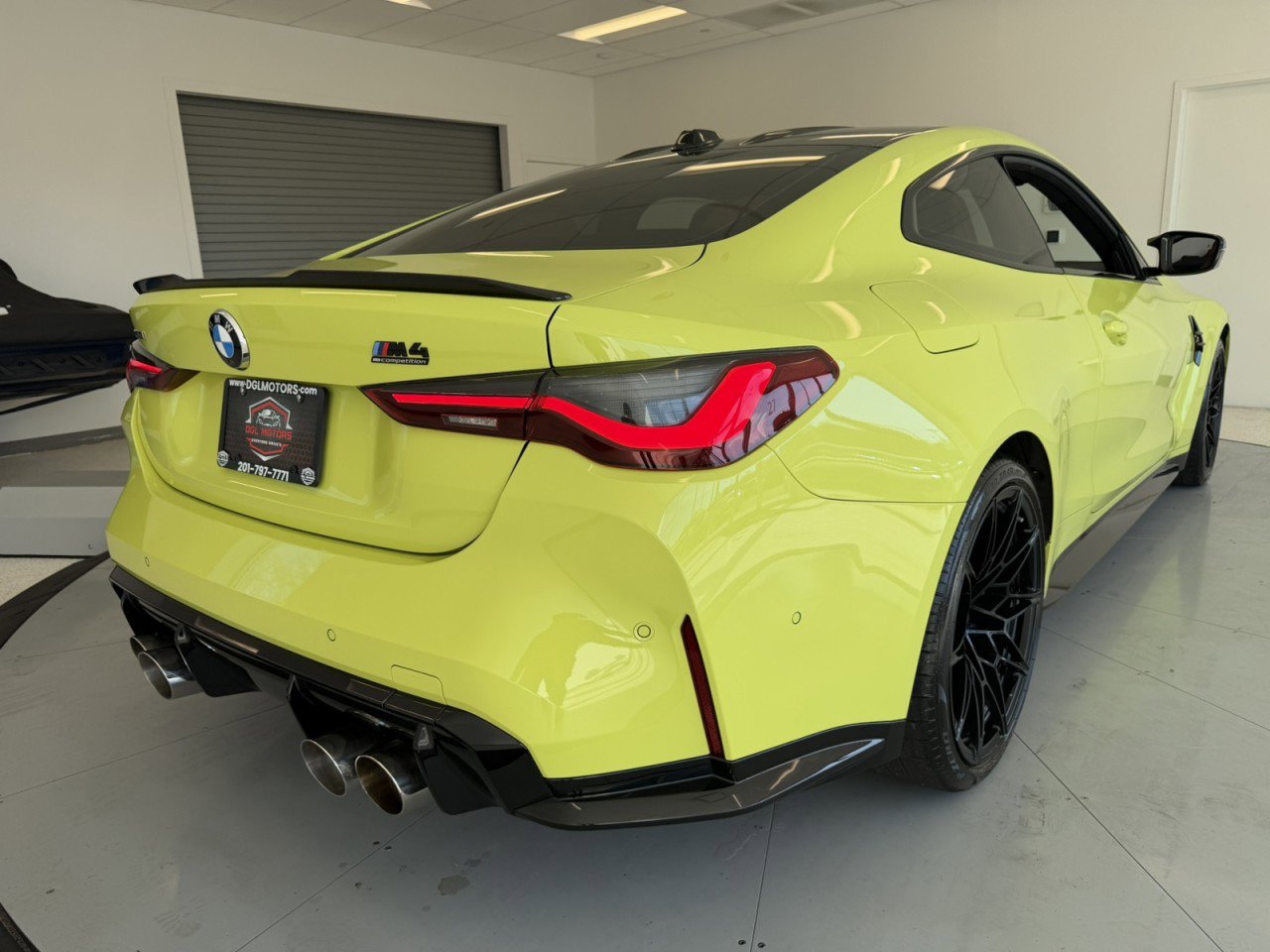 Used 2024 BMW M4 xDrive Competition w/ Parking Assistance Package AWD/4WD image 60