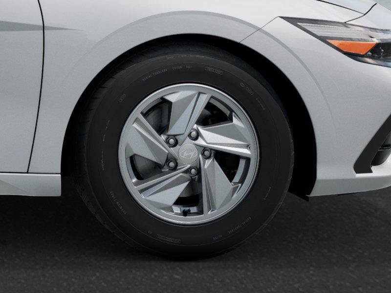 New 2026 Hyundai Elantra SE FWD image 8