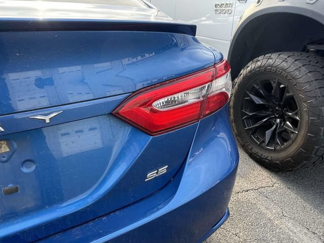 Used 2020 Toyota Camry SE FWD image 13